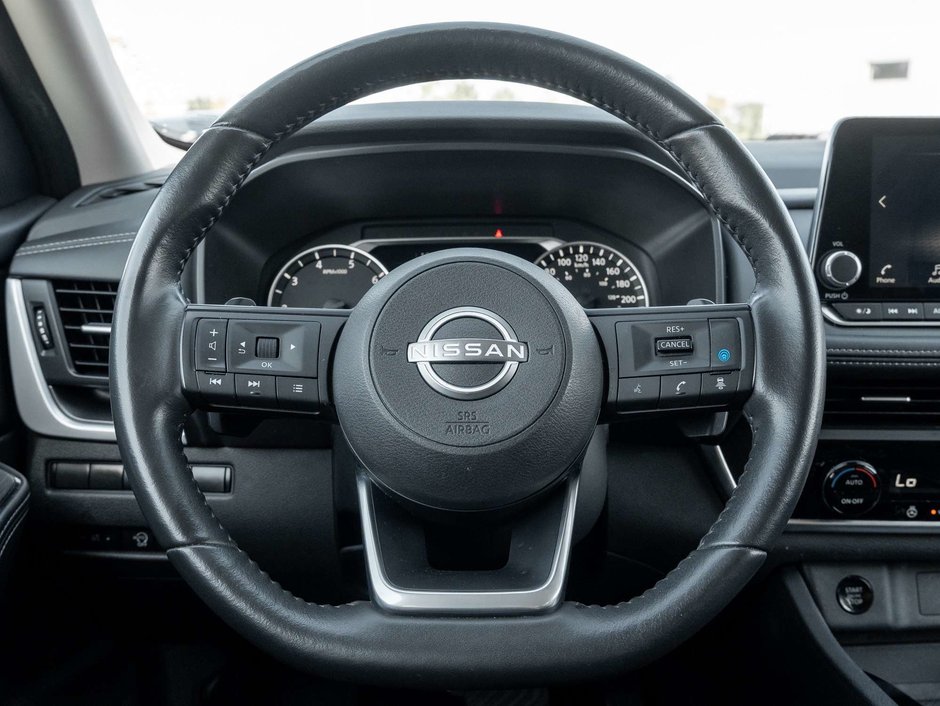 2024 Nissan Rogue SV-8