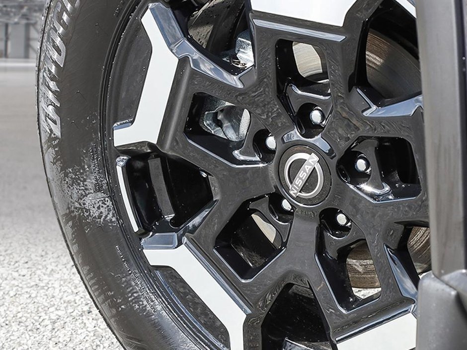 2025 Nissan Rogue MIDNIGHT EDITION-6