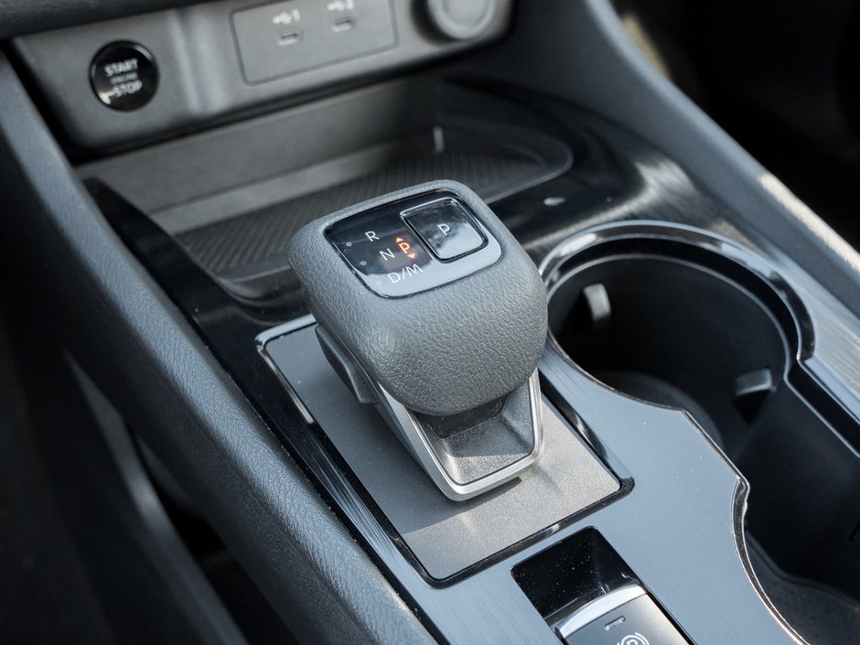 2025 Nissan Rogue SV-14