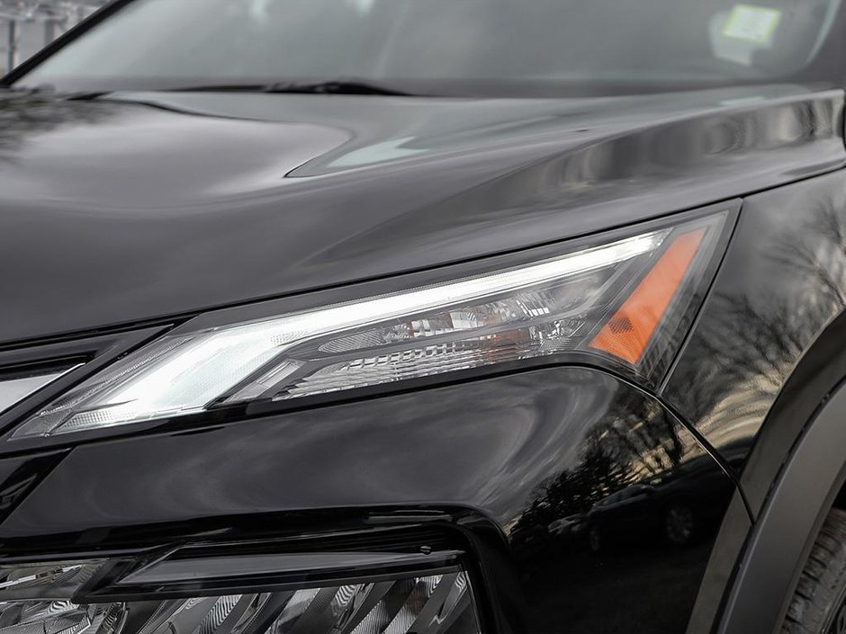 2025 Nissan Rogue SV-9