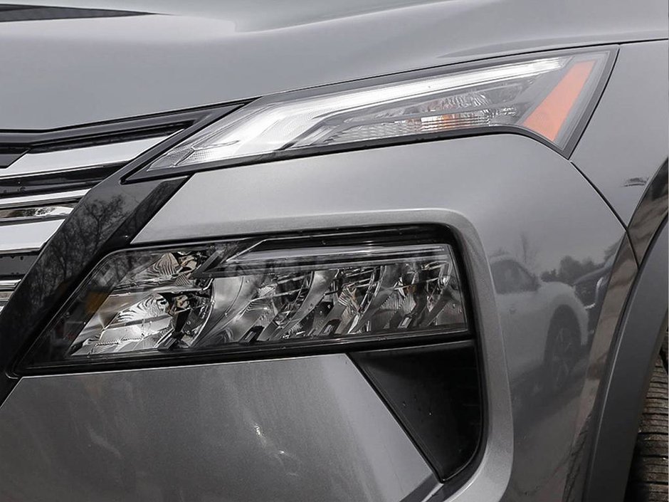 2026 Nissan Rogue S-9