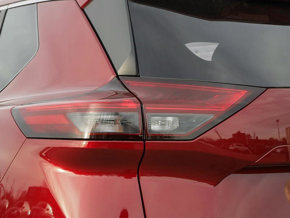 2026 Nissan Rogue SV Premium-10