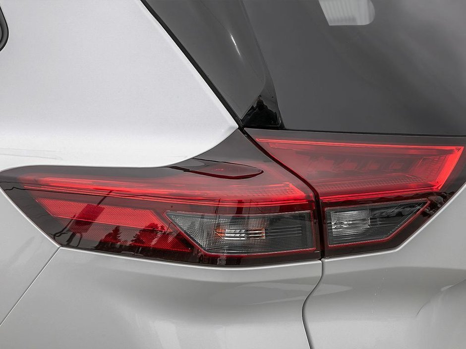 2026 Nissan Rogue Platinum-10