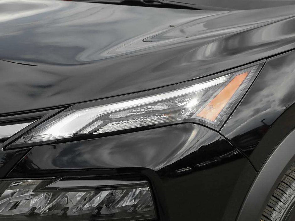 2026 Nissan Rogue SV Moonroof-9