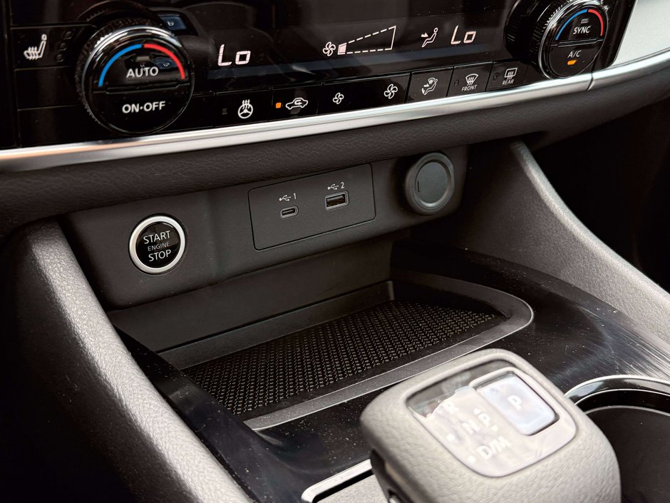 2026 Nissan Rogue Platinum-28