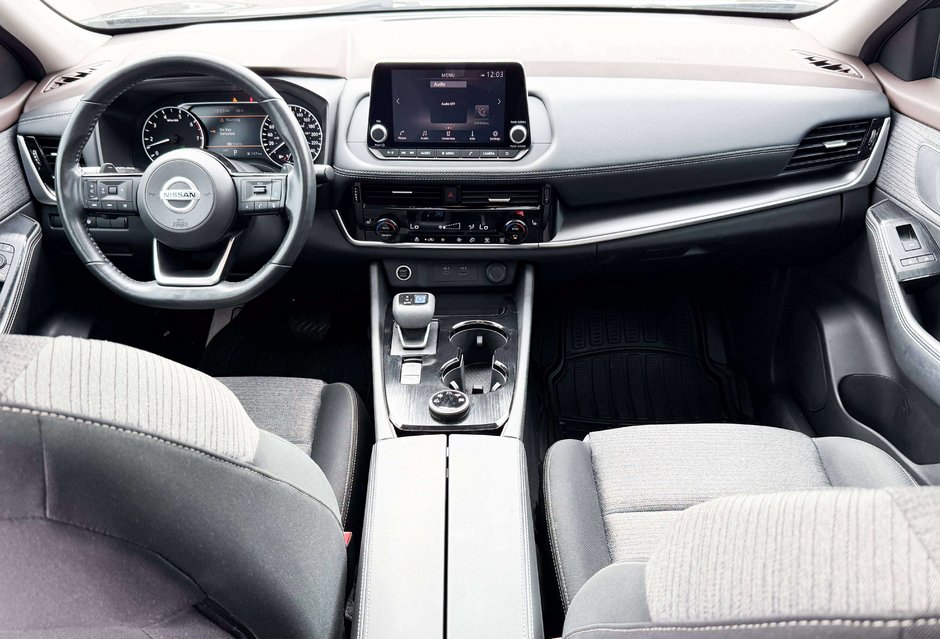 2026 Nissan Rogue Platinum-17