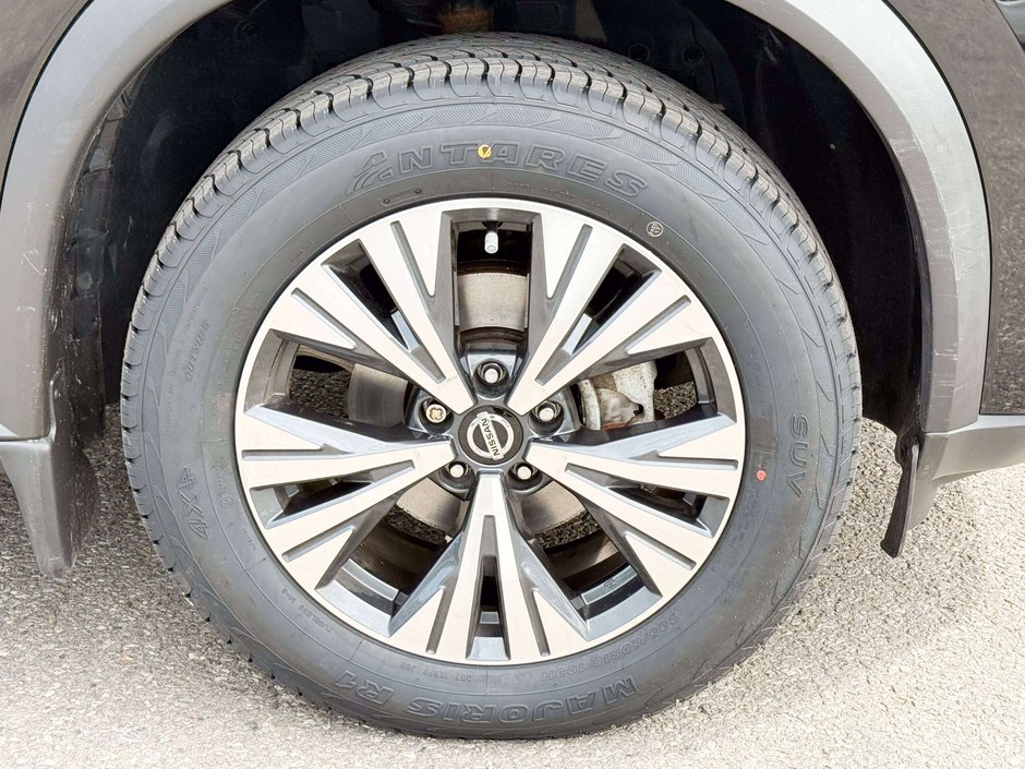 2026 Nissan Rogue Platinum-13