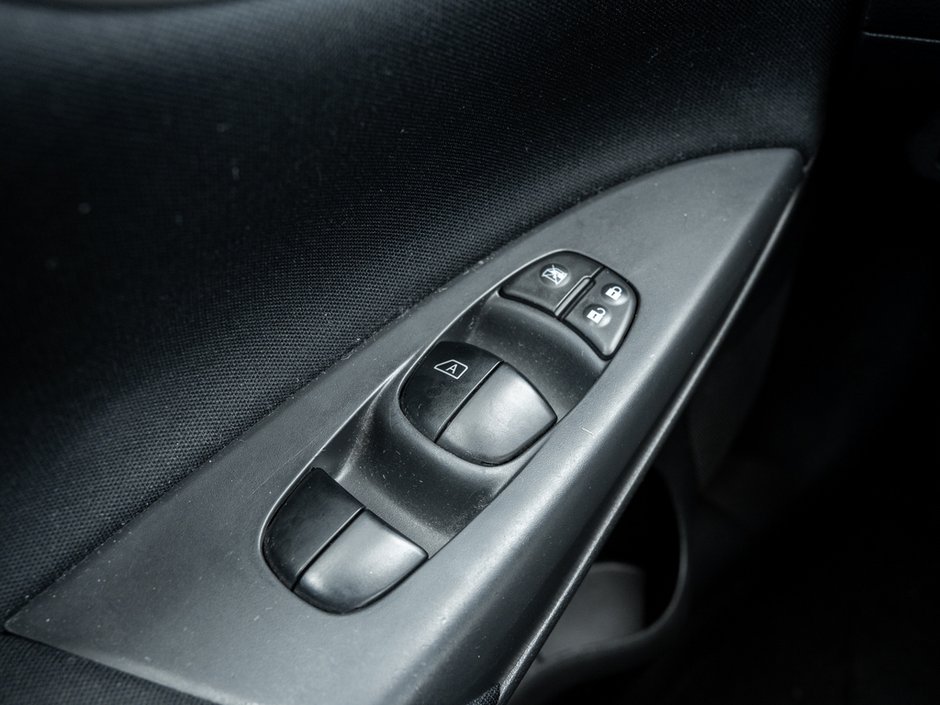 2014 Nissan Sentra 1.8 S-12
