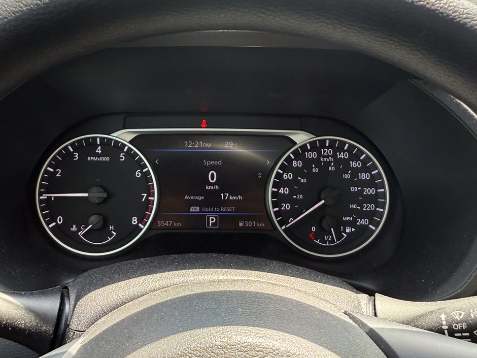 2023 Nissan Sentra SV-22