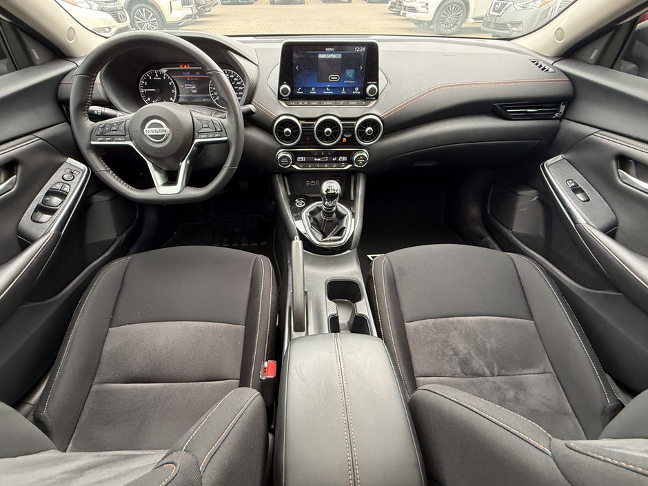 2023 Nissan Sentra SR-17