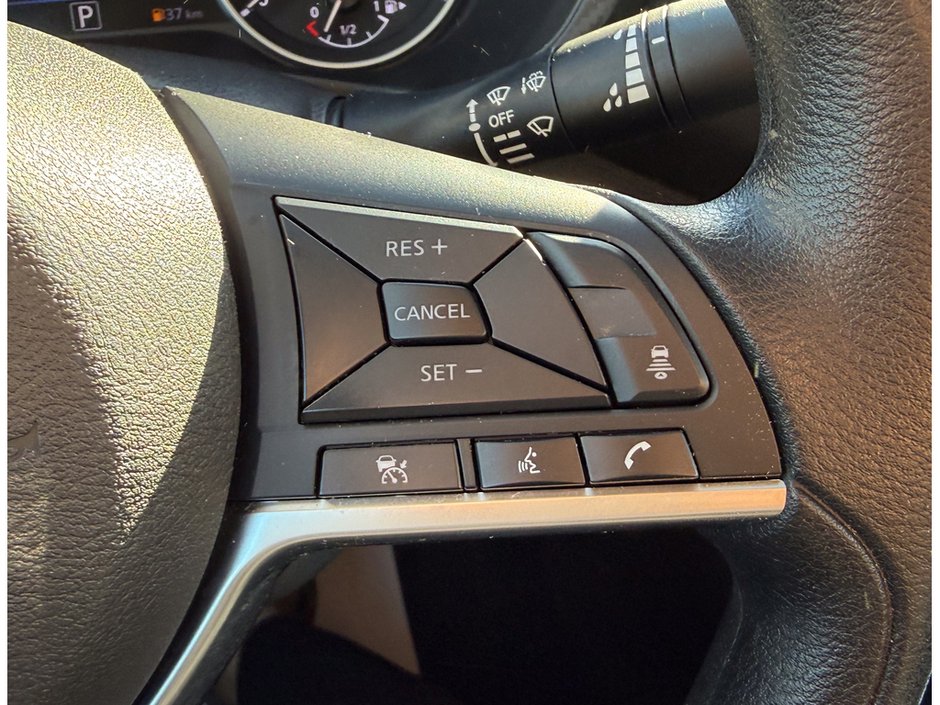 2023 Nissan Sentra SV-24