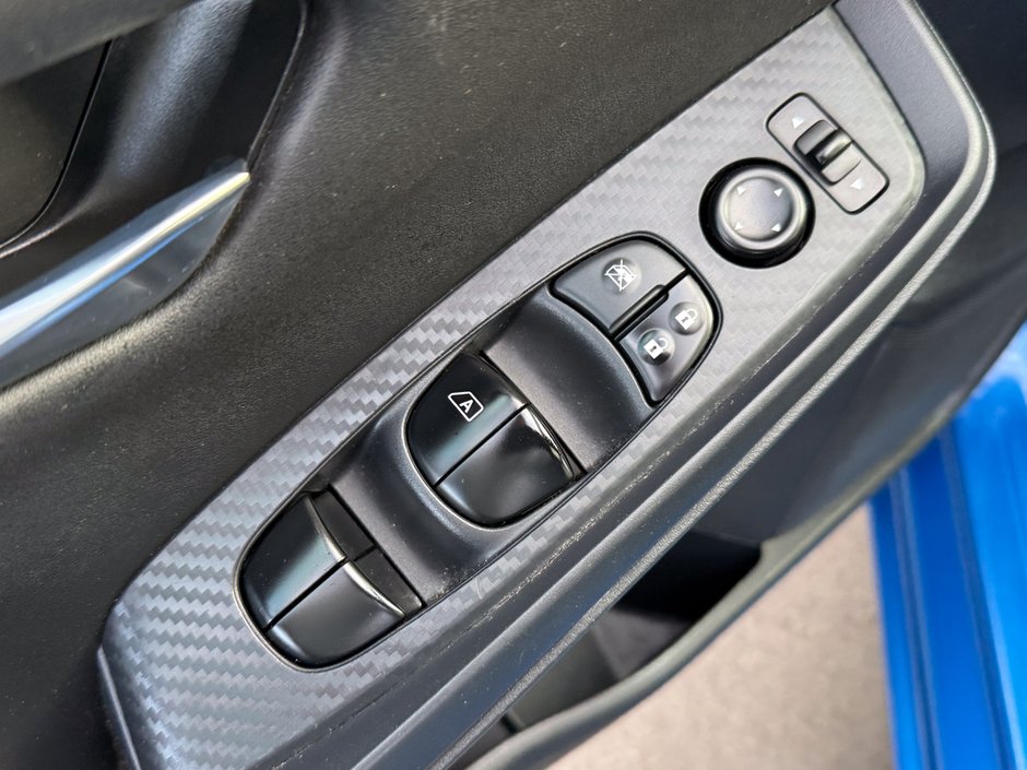 2023 Nissan Sentra SV-20