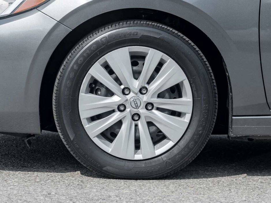 2024 Nissan Sentra S-4