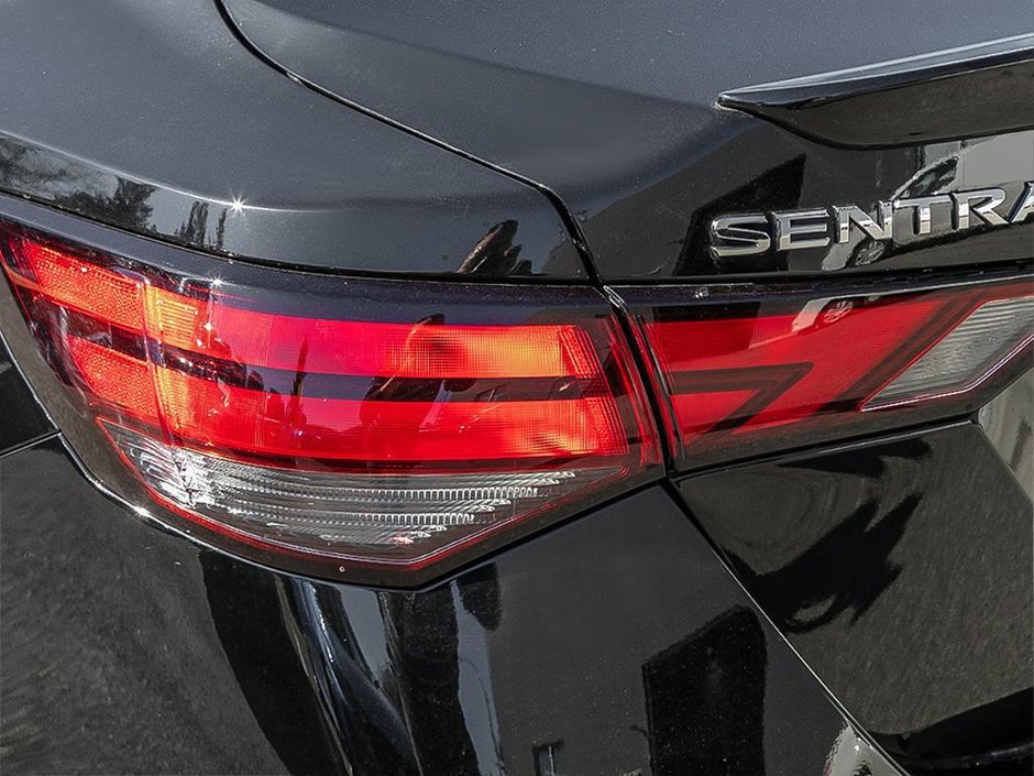 2025 Nissan Sentra SV MOONROOF-9