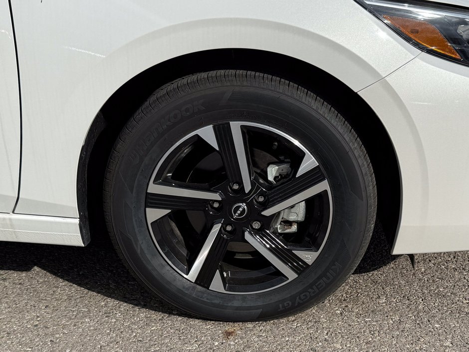 2025 Nissan Sentra SV-8