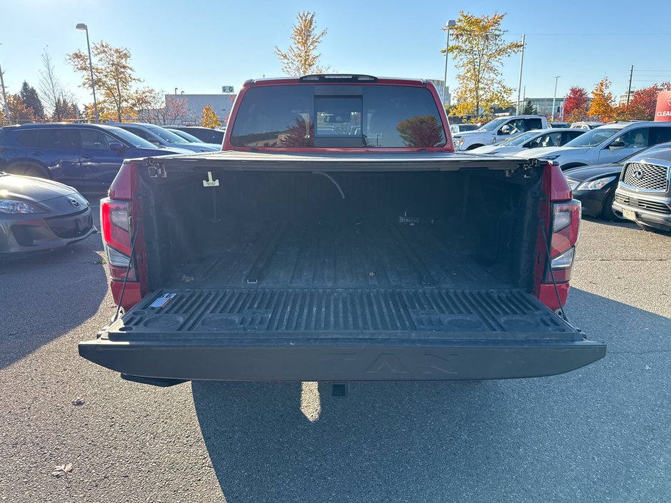 2021 Nissan Titan-13
