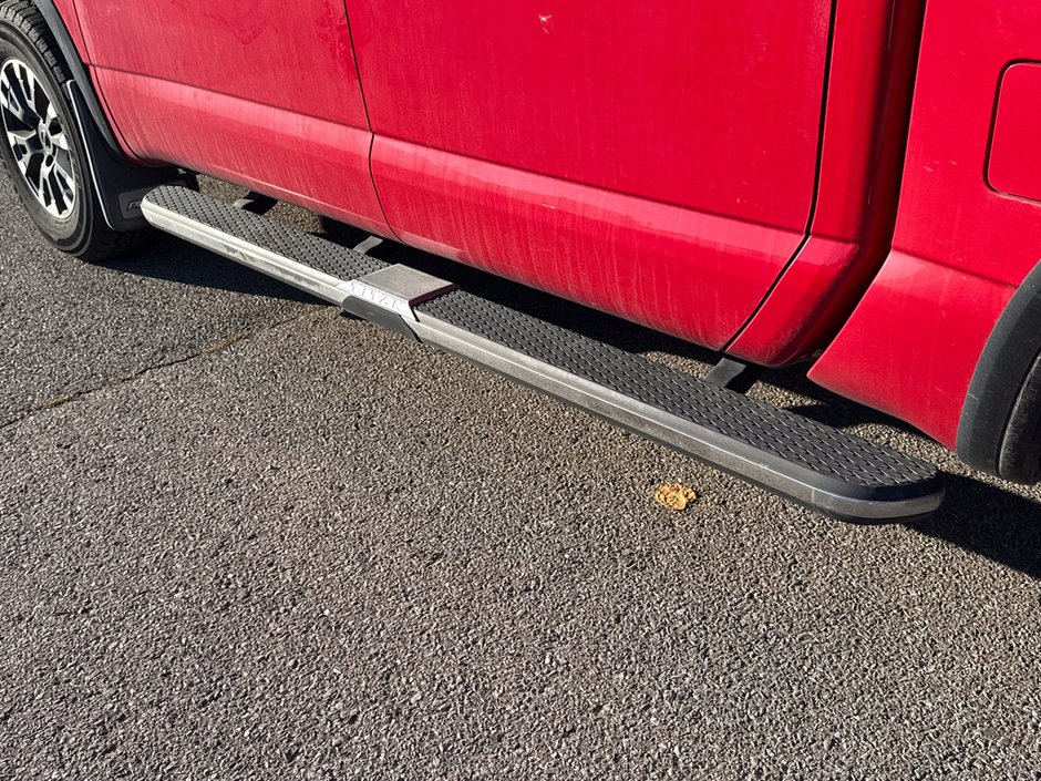 2021 Nissan Titan-11