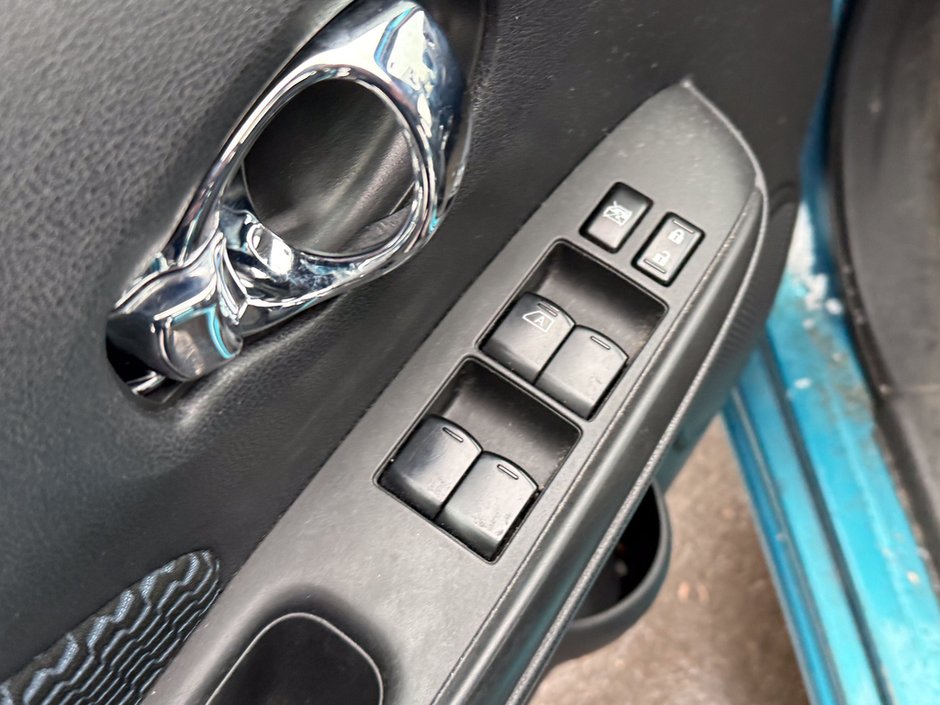 2015 Nissan Versa Note SV-19