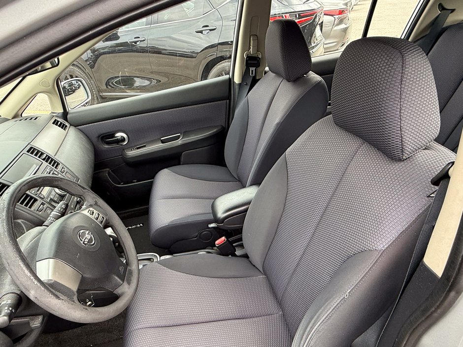 2008 Nissan Versa 1.8 SL-8