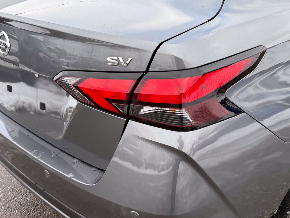 2021 Nissan Versa 1.6 SV-11