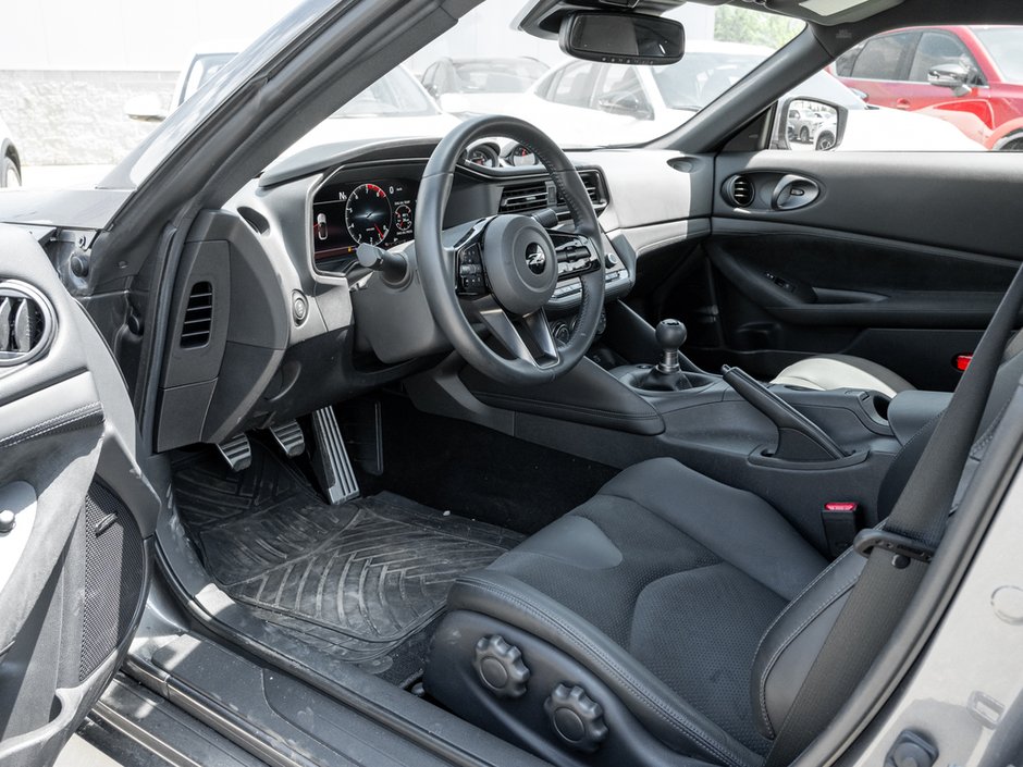 2023 Nissan Z Performance-12