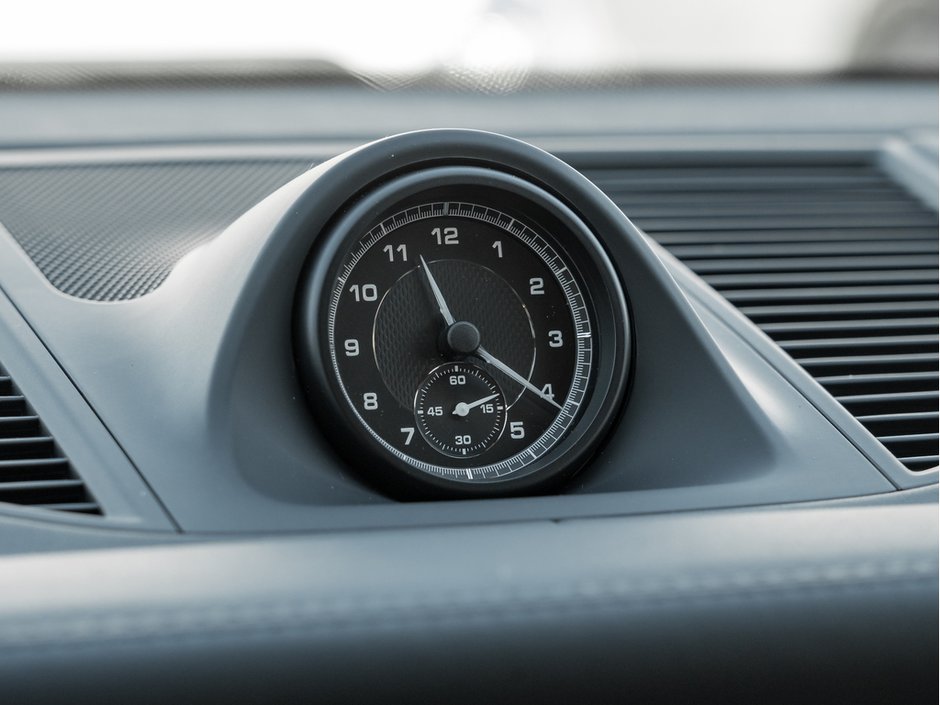 2023 Porsche Macan S-21