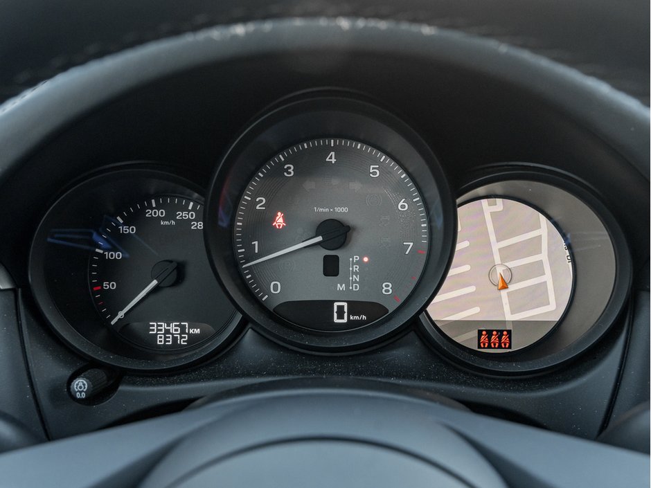 2023 Porsche Macan S-10