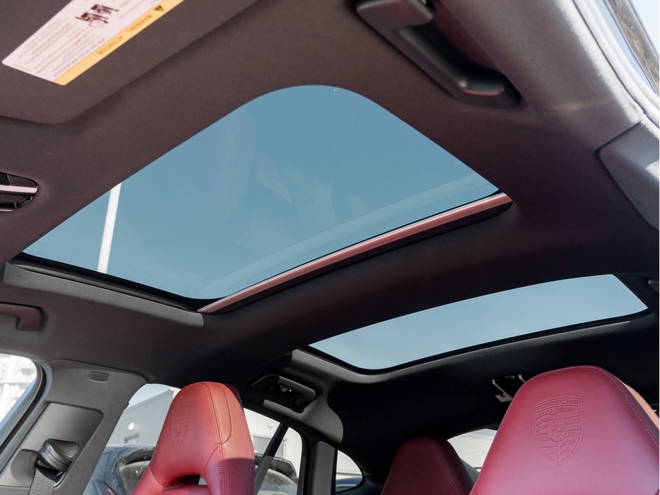 2018 Porsche Panamera 4S-24