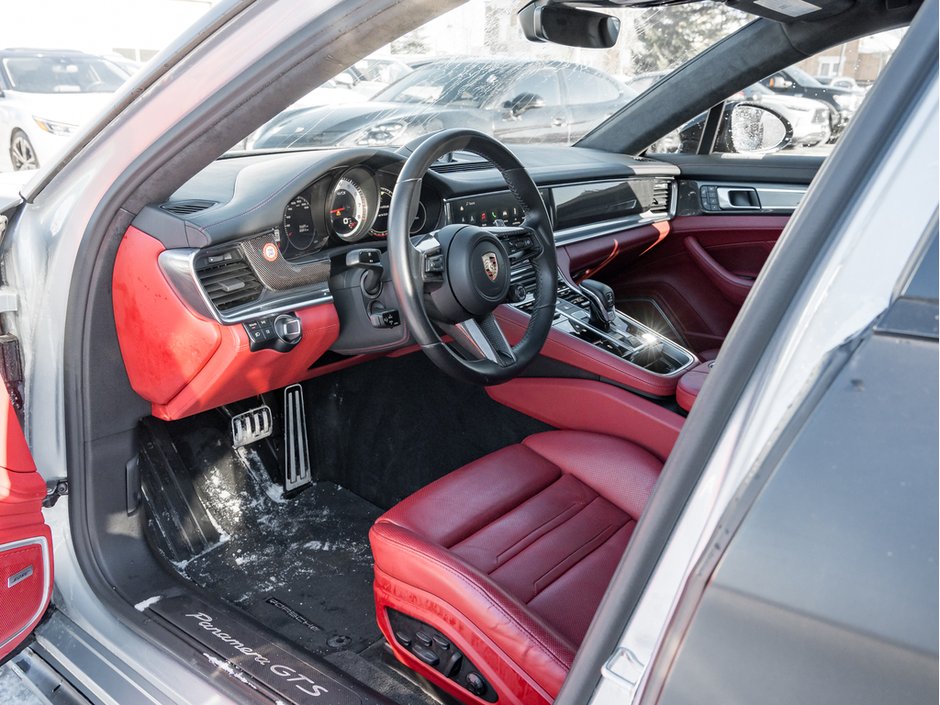 2023 Porsche Panamera GTS-11