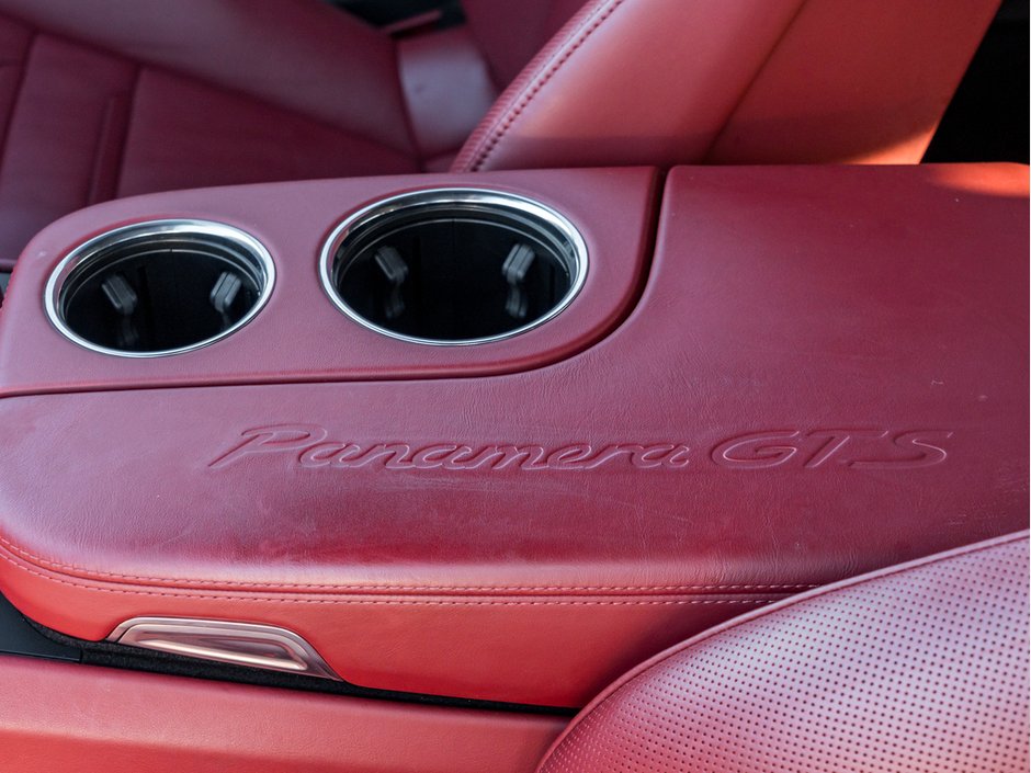 2023 Porsche Panamera GTS-26