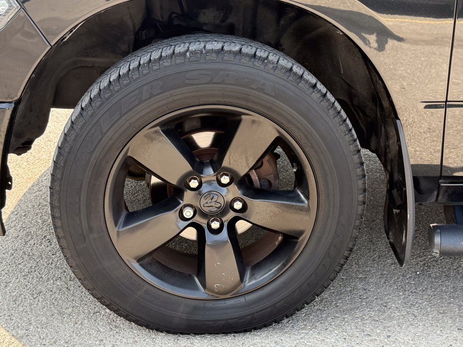 2018 Ram 1500 SLT-11
