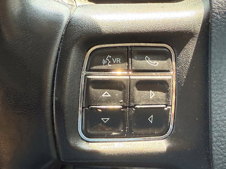2018 Ram 1500 SLT-22