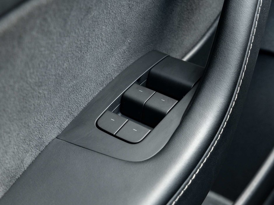 2023 Tesla Model 3 Long Range-15