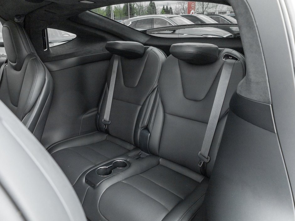 2024 Tesla Model X Plaid-32