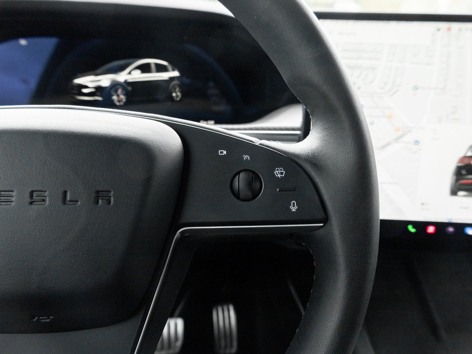 2024 Tesla Model X Plaid-15