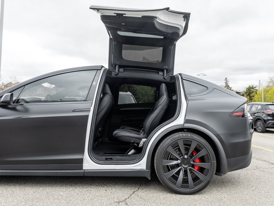 2024 Tesla Model X Plaid-29