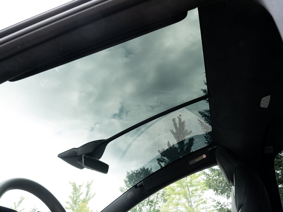 2024 Tesla Model X AWD-35