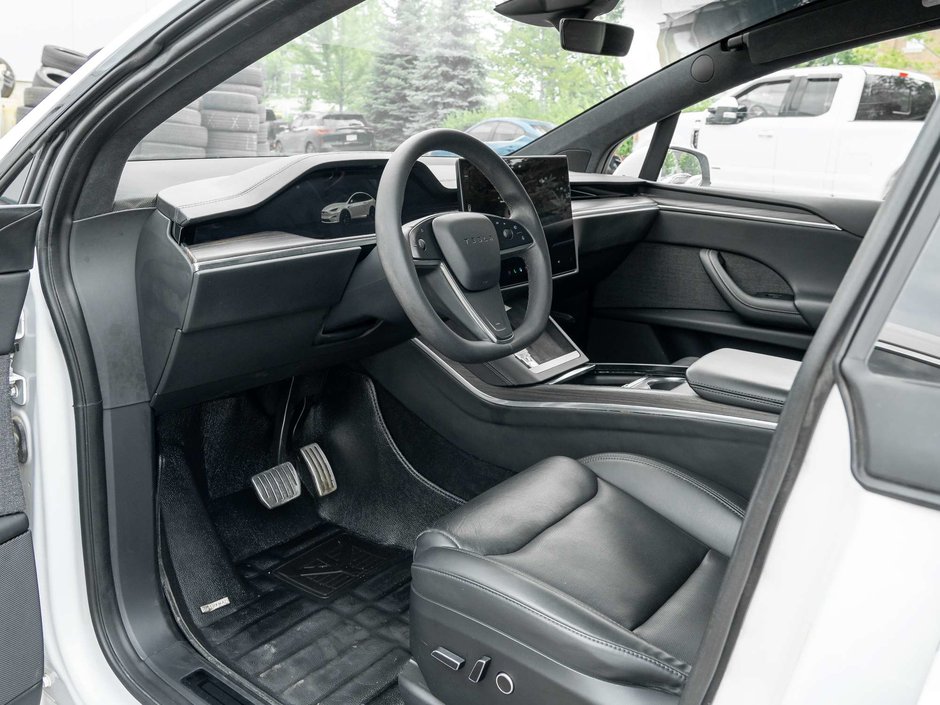 2024 Tesla Model X AWD-13