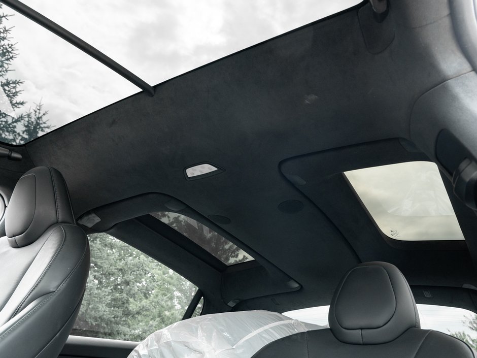 2024 Tesla Model X AWD-34