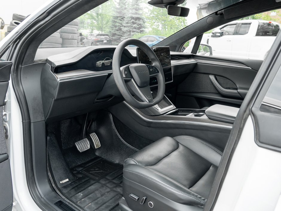 2024 Tesla Model X AWD-13