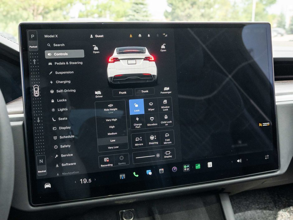 2024 Tesla Model X AWD-25