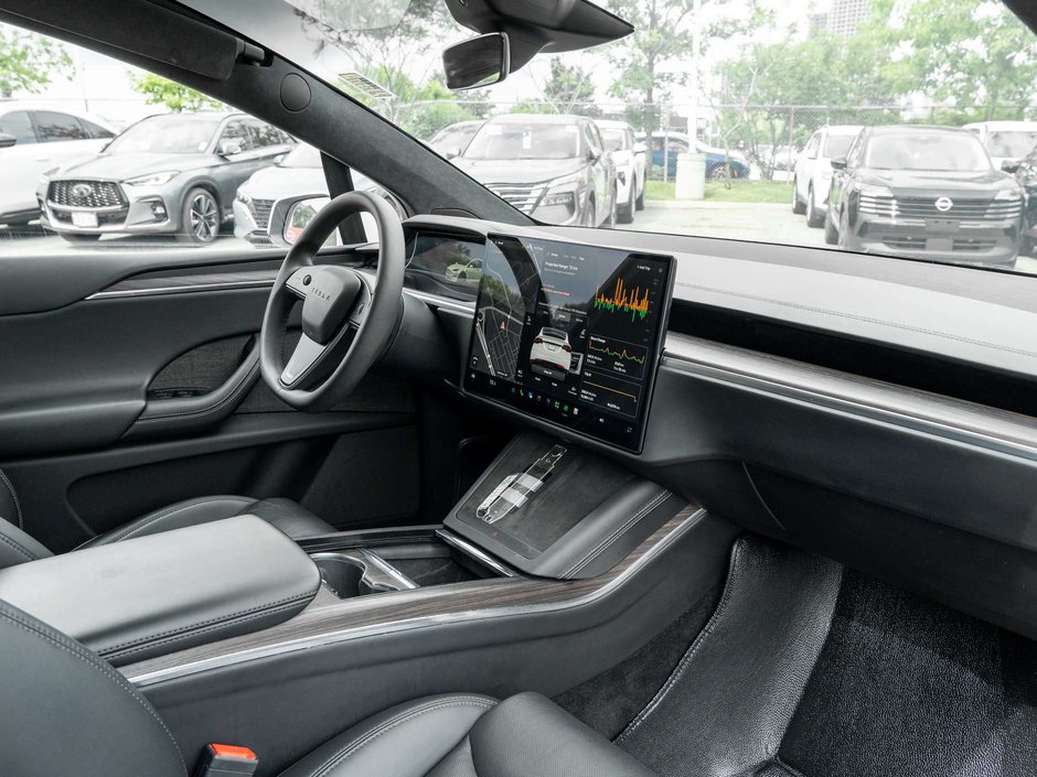 2024 Tesla Model X AWD-36
