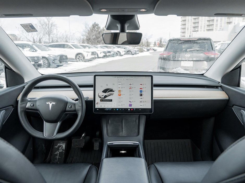 2021 Tesla Model Y Long Range-31