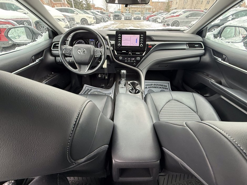 2022 Toyota Camry SE-14