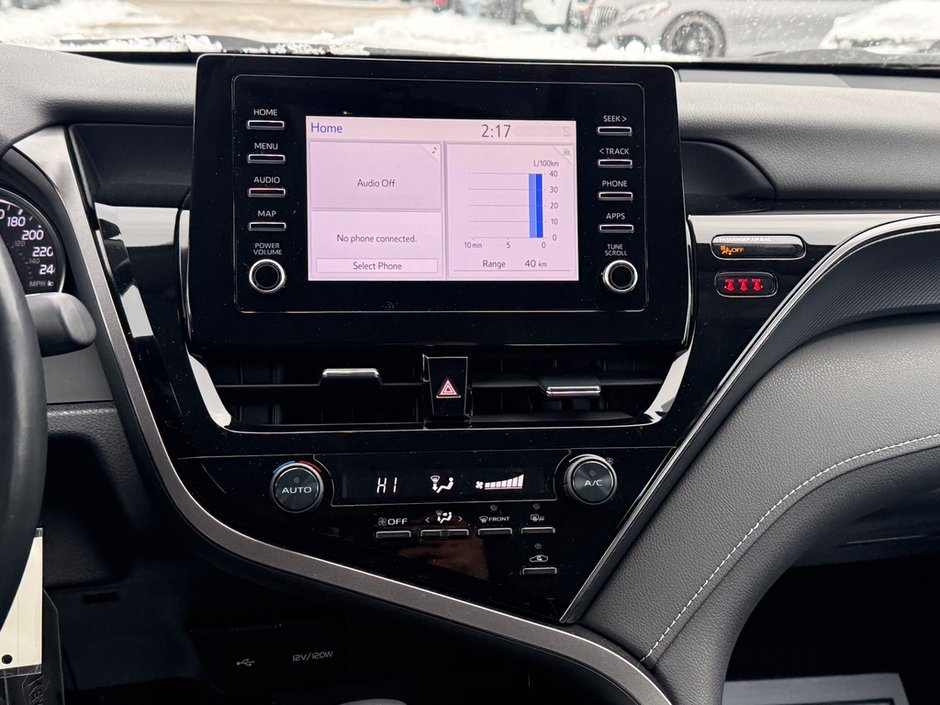 2022 Toyota Camry SE-16