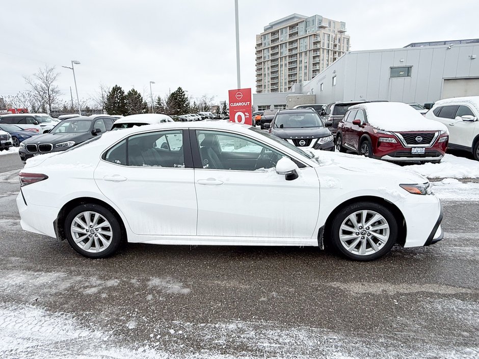 2022 Toyota Camry SE-7