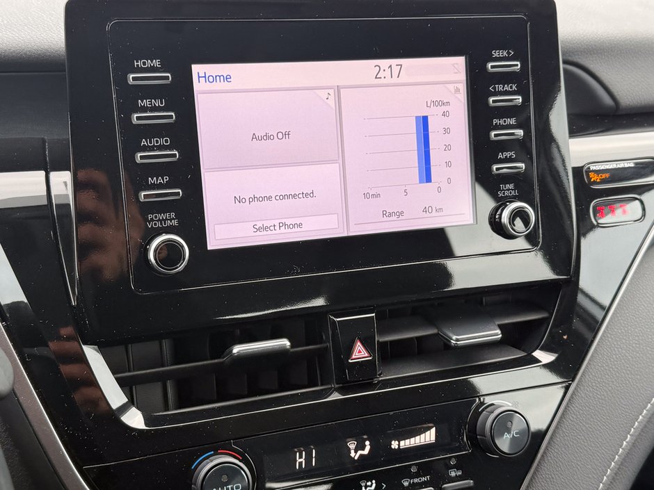 2022 Toyota Camry SE-23