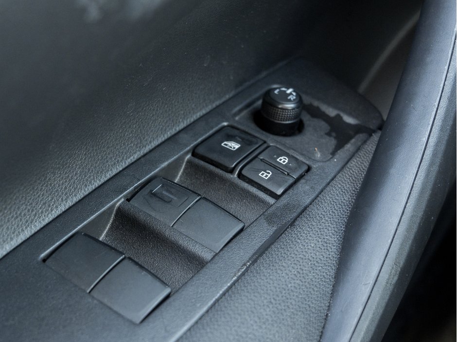 2024 Toyota Corolla Hybrid LE-15