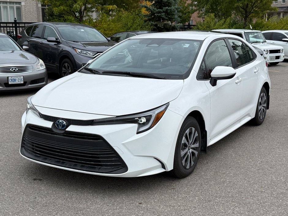 2024 Toyota Corolla Hybrid LE-2