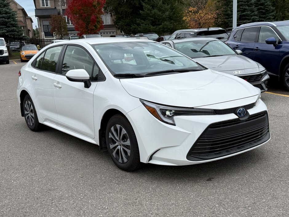 2024 Toyota Corolla Hybrid LE-8